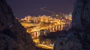 Het weer in Omiš, Kroatië in april 2015