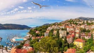 Weer in Herceg-Novi, Montenegro in december 2025: temperatuur, zon en neerslag